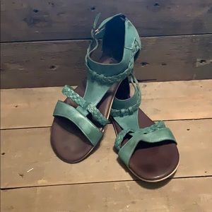 Roan teal/ turquoise gladiator sandals